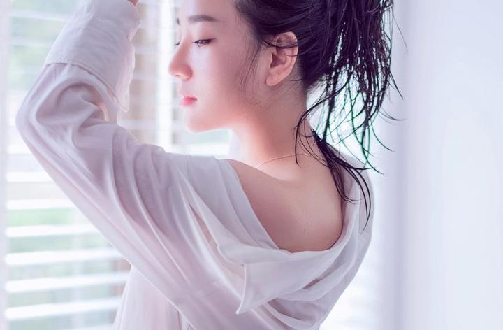 人物角色的多重身份